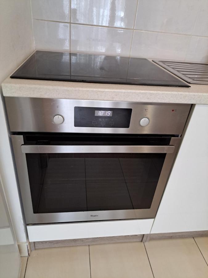 Mariposa, Apartment With Balcony, Private Parking In The Garage, Near The Biggest Shopping Center Mall Of Split Exterior foto